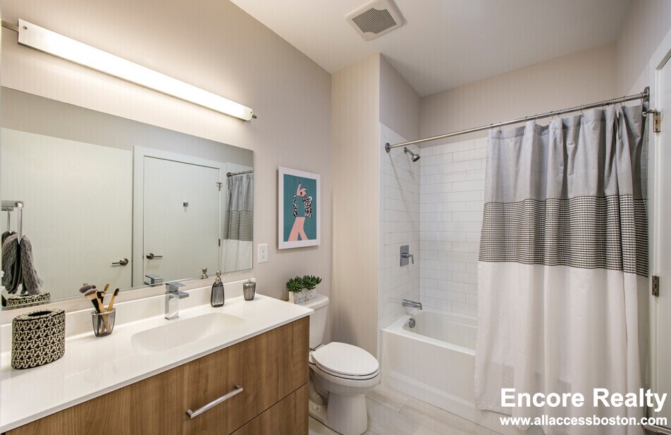 Building Photo - 203 Concord Tpke