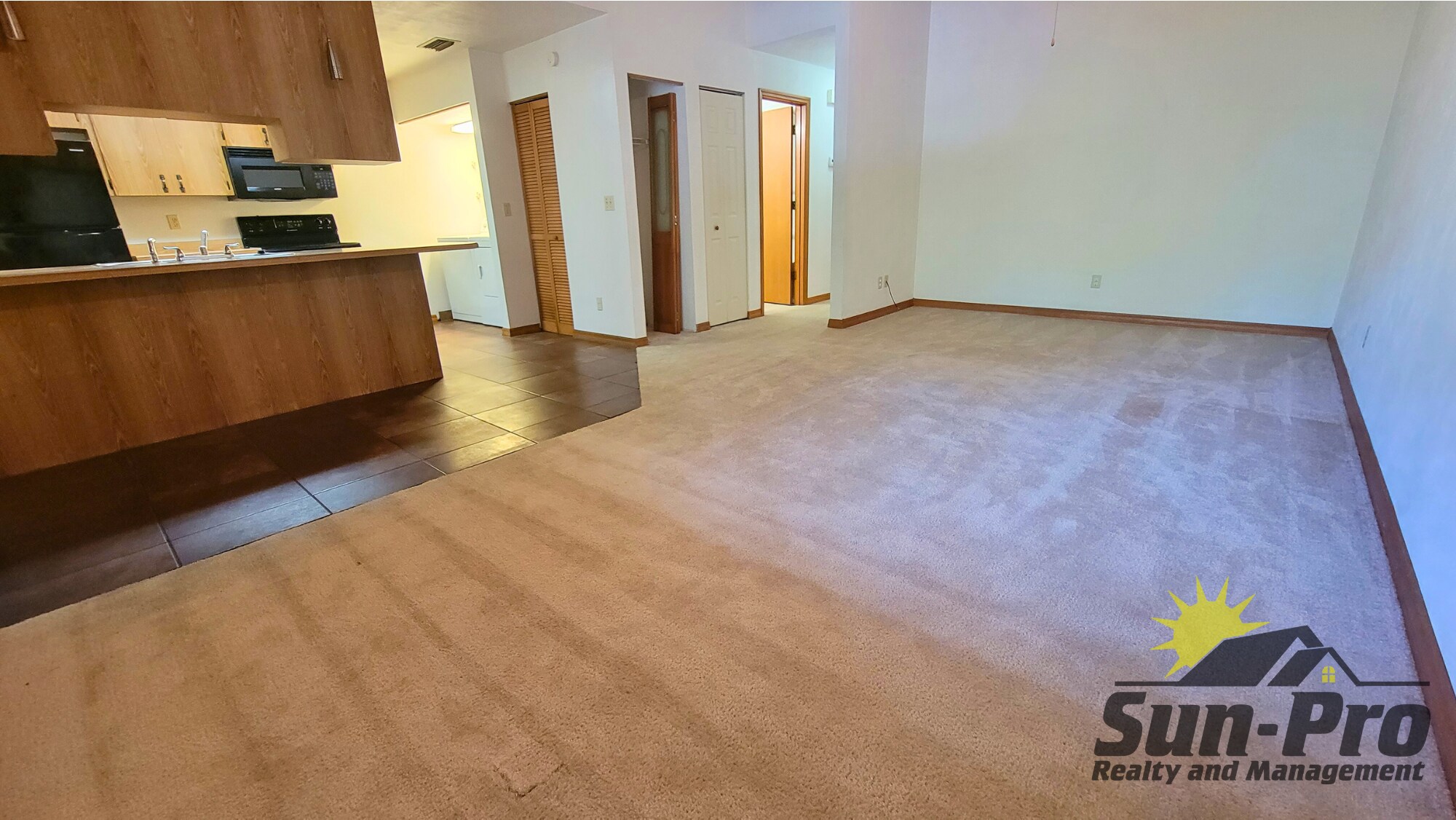 Building Photo - 1668 Spring Garden Ct