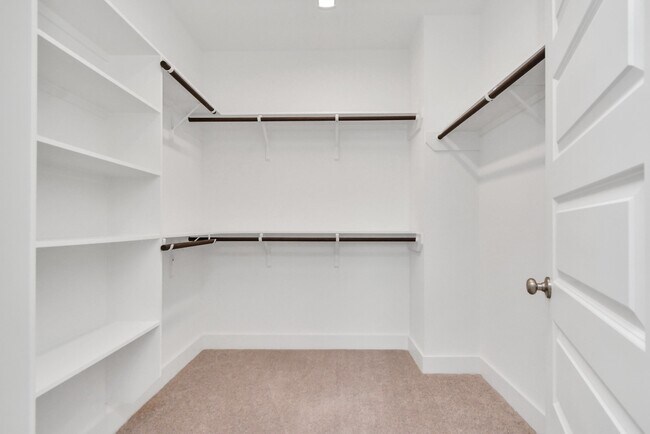 Building Photo - 739 Strawberry Pines Ct