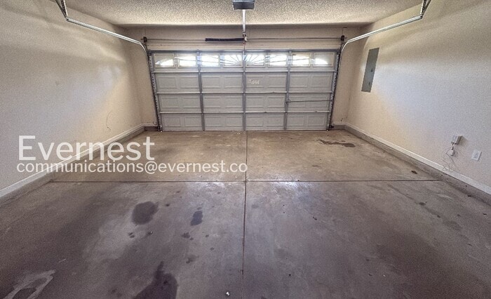 Building Photo - 113 Coldsprings Dr