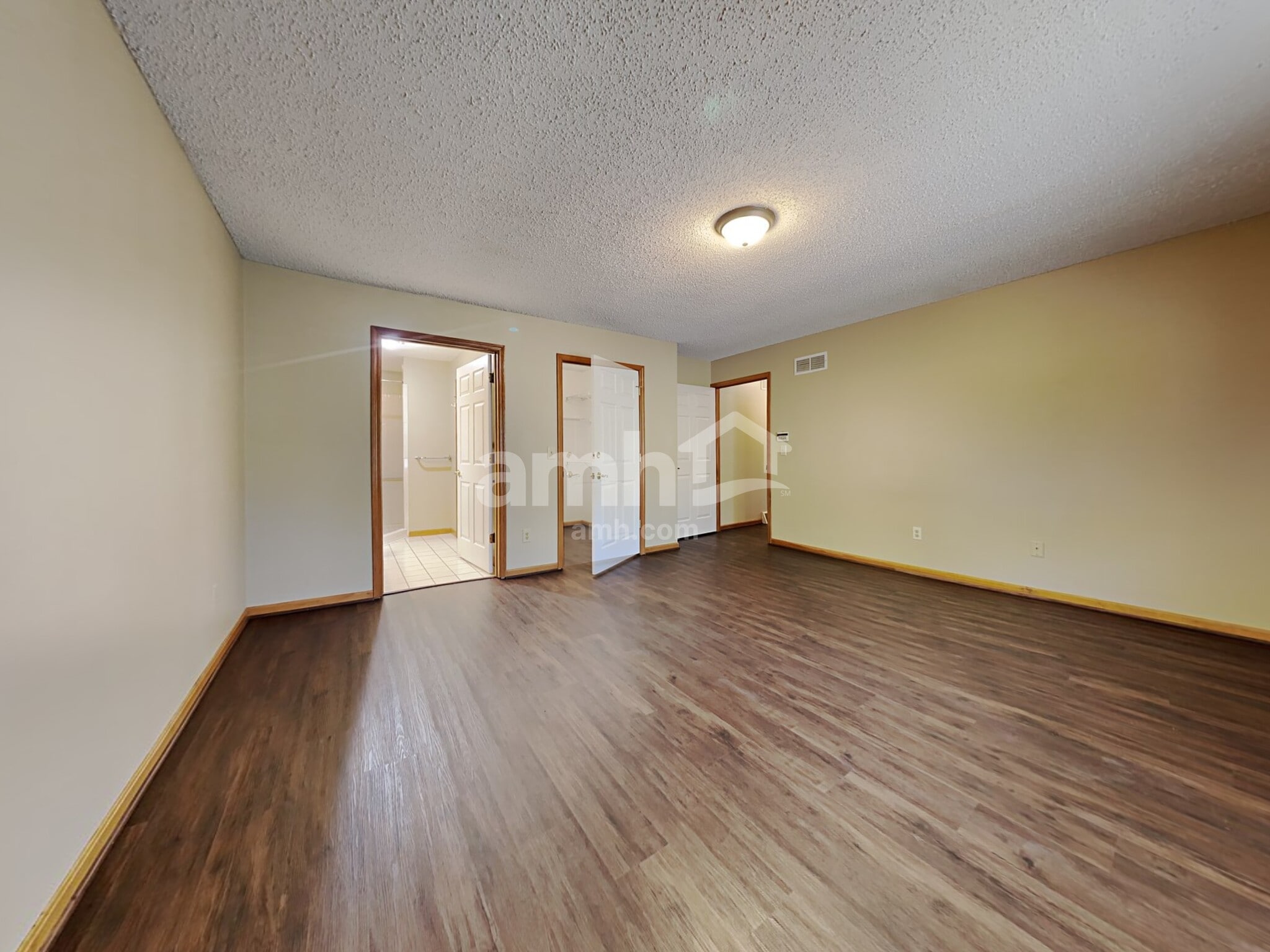 Building Photo - 110 Justin Pl