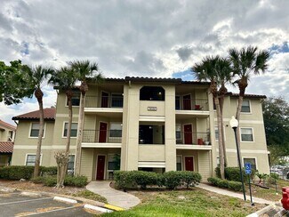 Building Photo - Fully upgraded 2/2 condo in the heart of K...