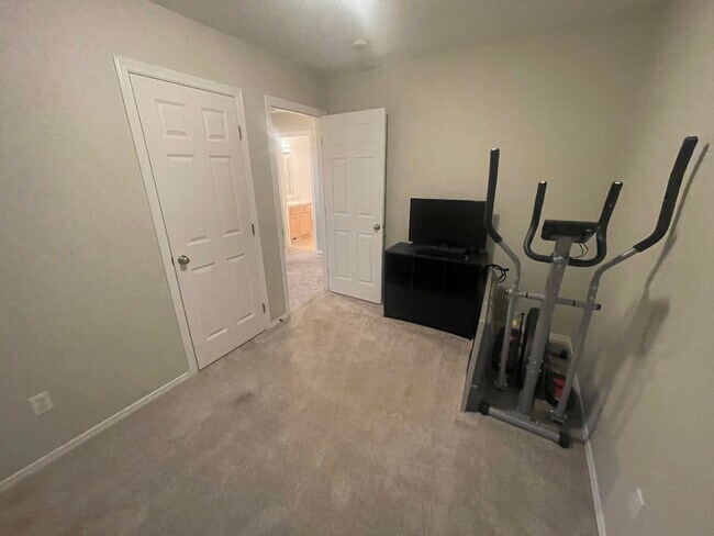 Building Photo - Serene & Charming 3 bedroom Home for Rent ...