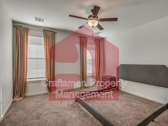 Building Photo - 9945 SW 21st St