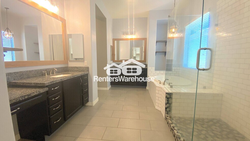 Building Photo - 19894 E Strawberry Dr