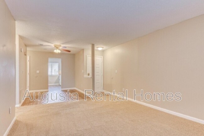 Building Photo - 3001 Strickland Ct