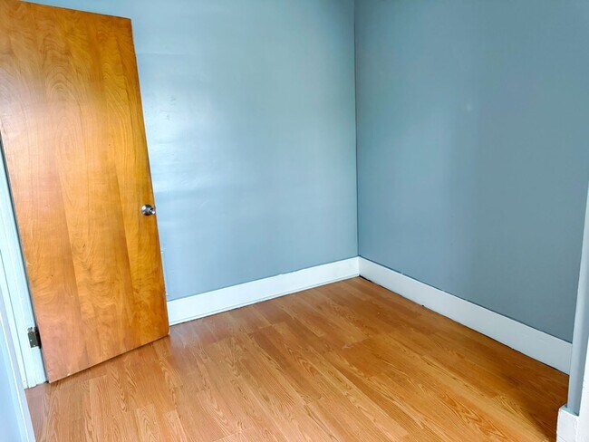 Building Photo - Stratford Park