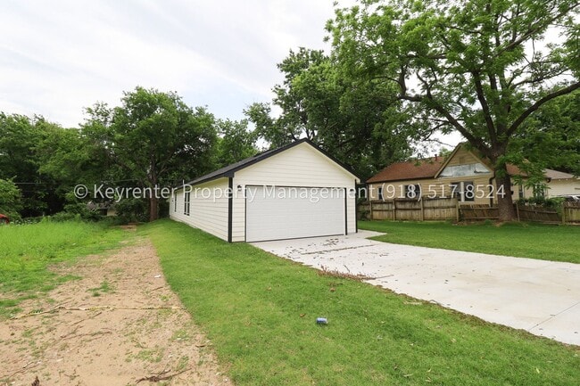 Building Photo - Beautiful Newly Built 3 Bedroom House! Available for Immediate Move in!