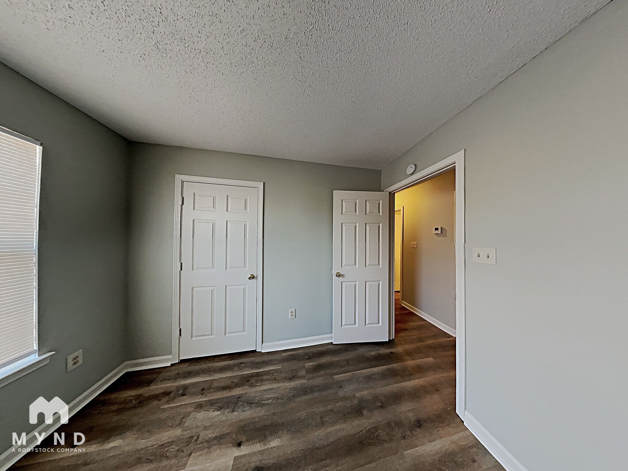 Building Photo - 5551 W Avalon Dr