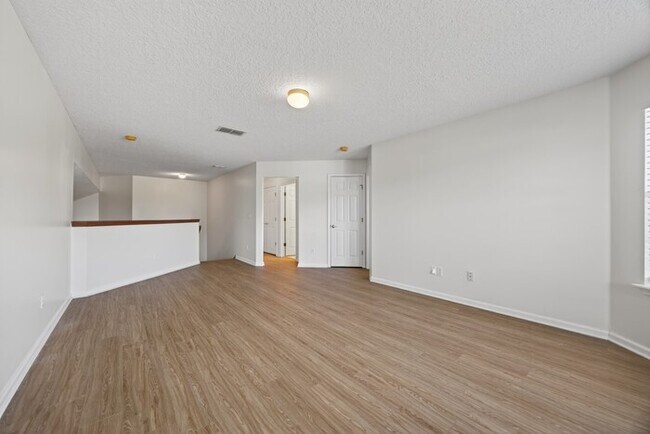 Building Photo - 4213 Victoria Lakes Dr W