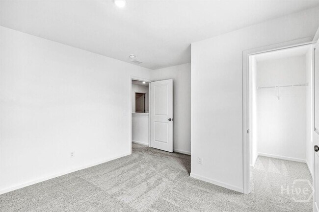 Building Photo - 217 Foster St