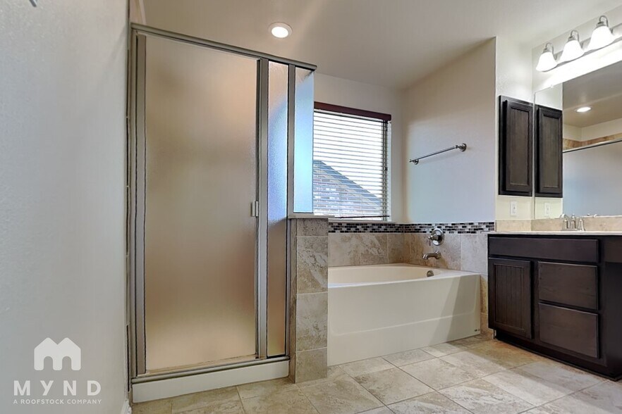 Building Photo - 1125 Sampley Ln