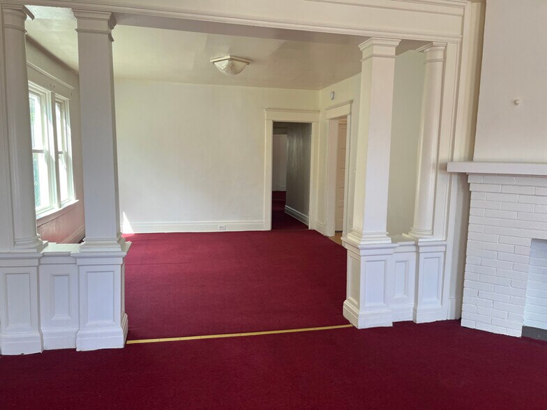 Building Photo - 38 Goulding Ave