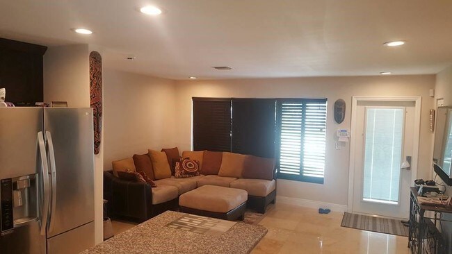 Building Photo - 2721 Sherman St