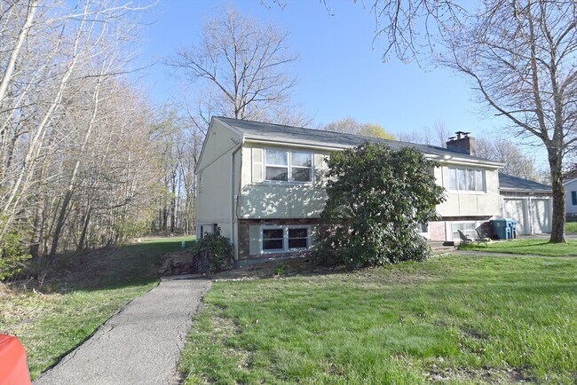 Building Photo - 12 Sunnyside Ave