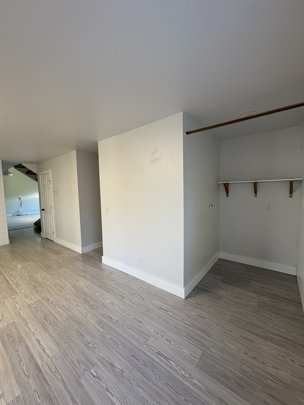 Building Photo - 5705 Davis Cir