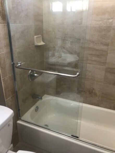 Building Photo - 514 Coronado Ave