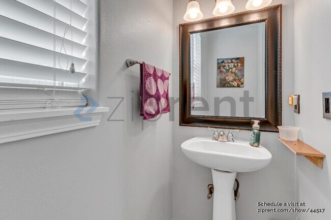 Building Photo - 3963 NW 148th Pl