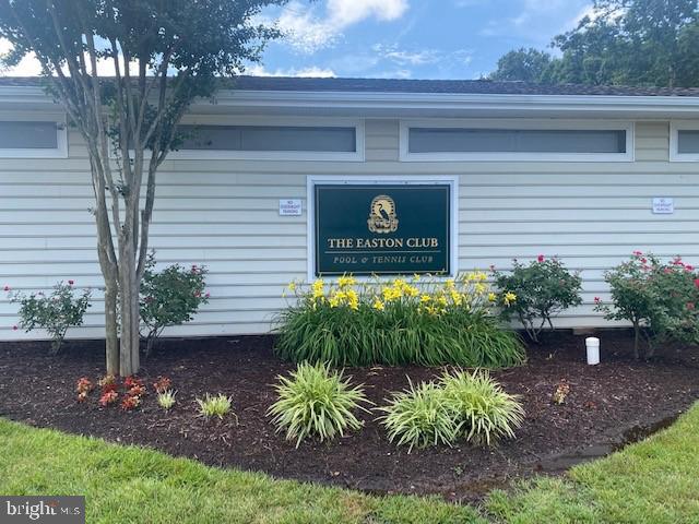 Building Photo - 7424 Tour Dr