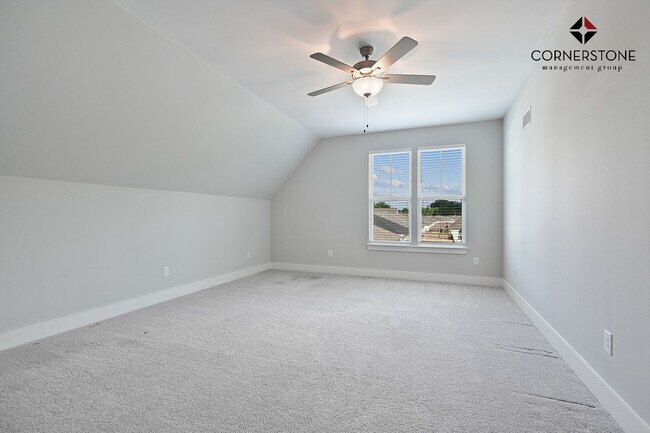 Building Photo - 4 Bedroom in a Gated Community