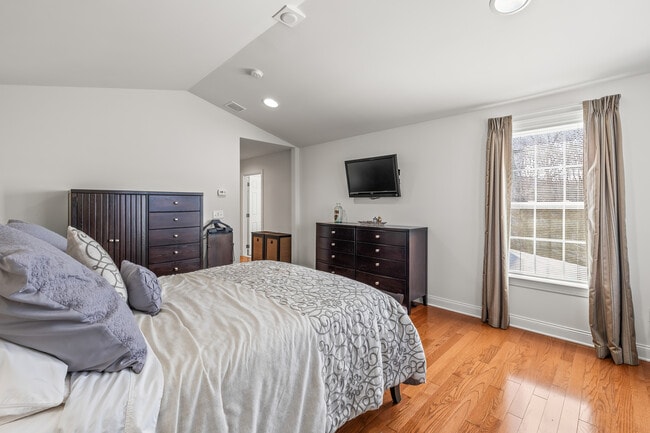 Building Photo - 1 Wilderswood Way