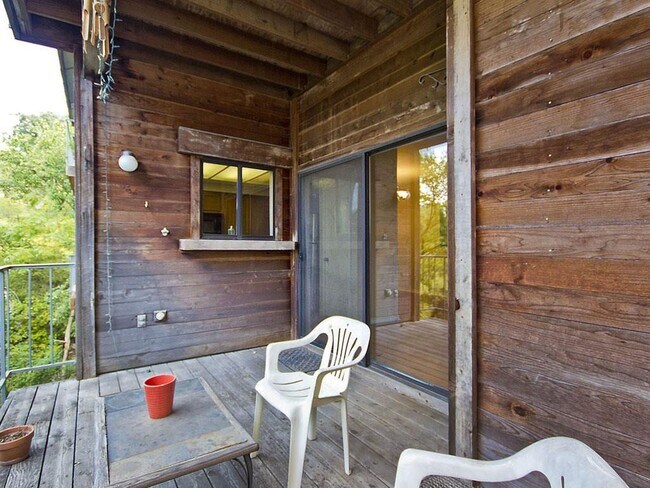 Building Photo - 8200 Neely Dr