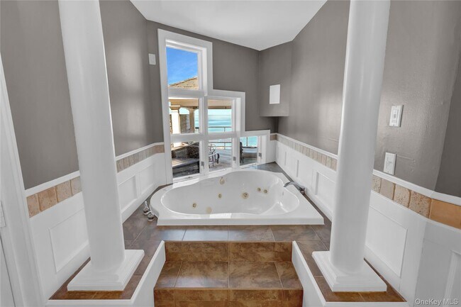 Building Photo - 45 Culross Dr