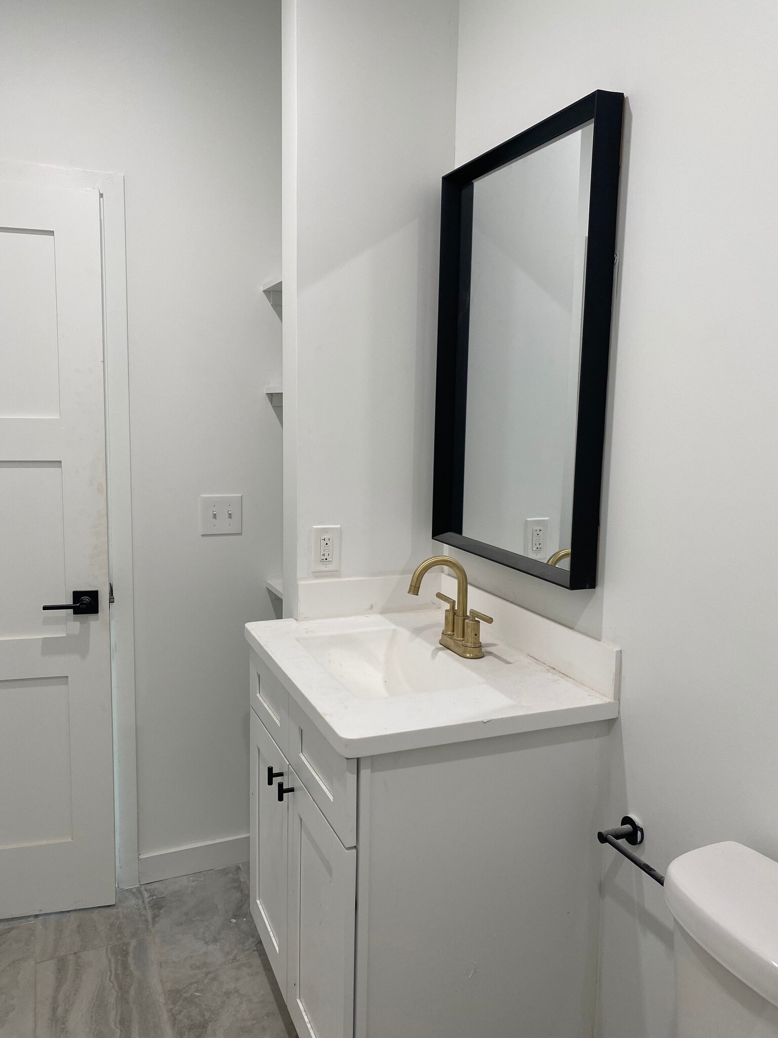 Bathroom - 2258 W 10th St