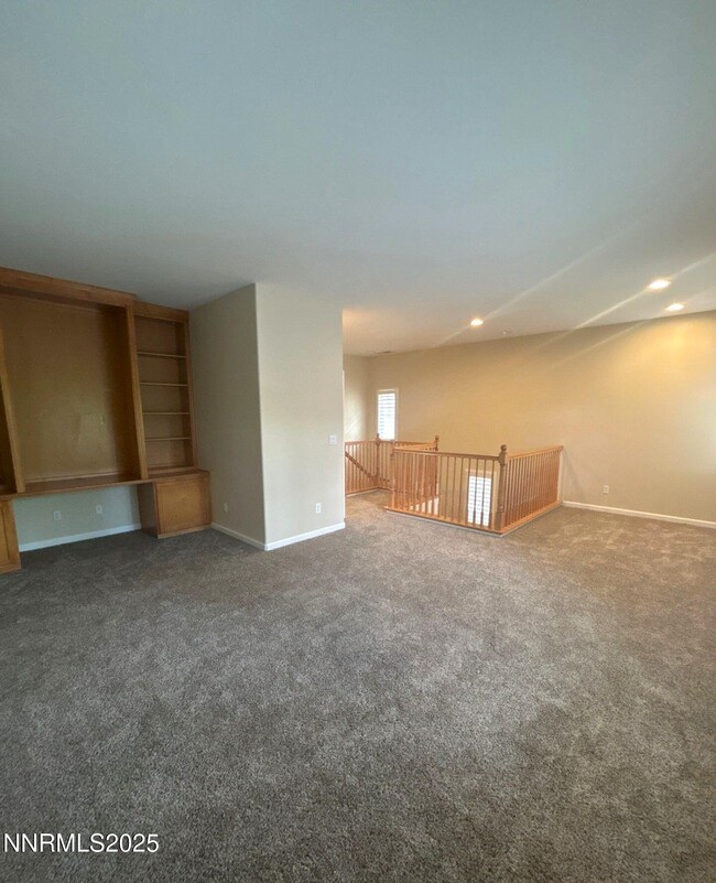 Building Photo - 1400 Waterloo Dr