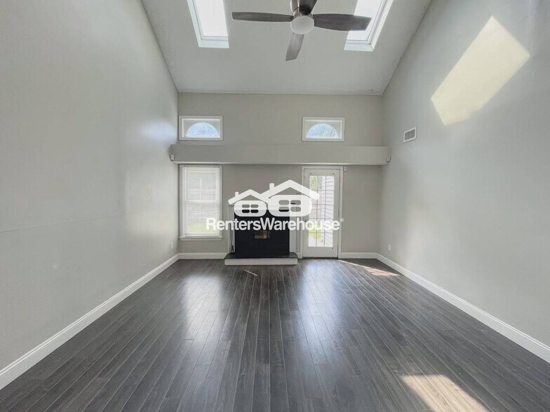 Building Photo - 1497 Eddystone Dr