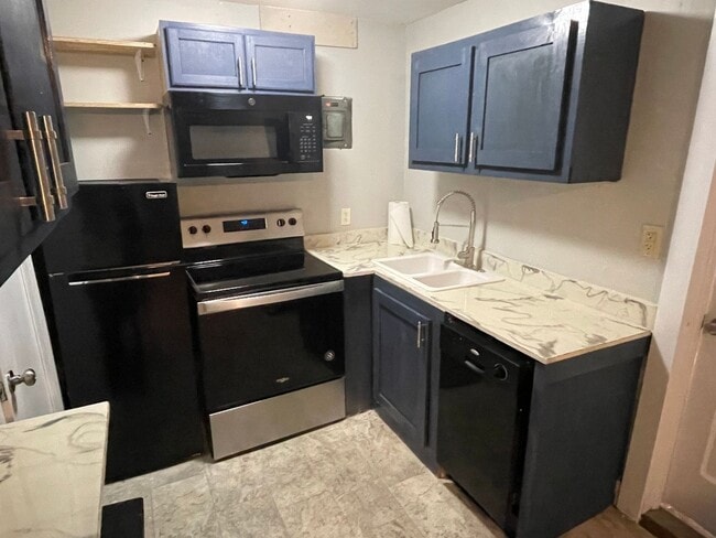Building Photo - Studio apartment in Cairo, Georgia