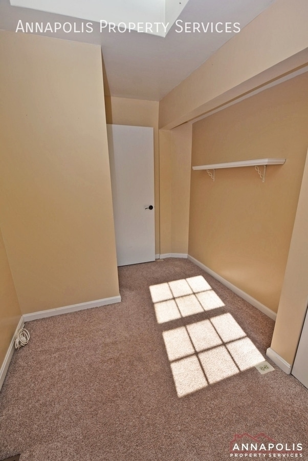 Building Photo - 969 Windwhisper Ln