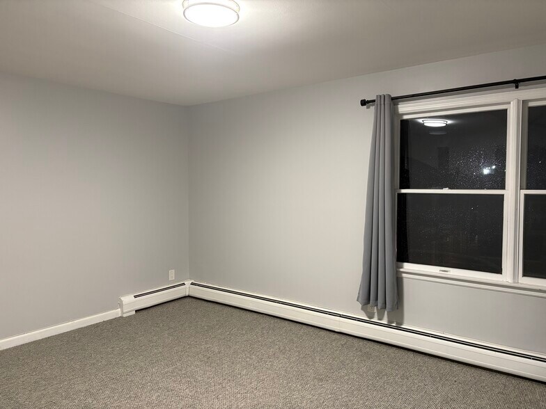 Building Photo - 8714 4th Ave