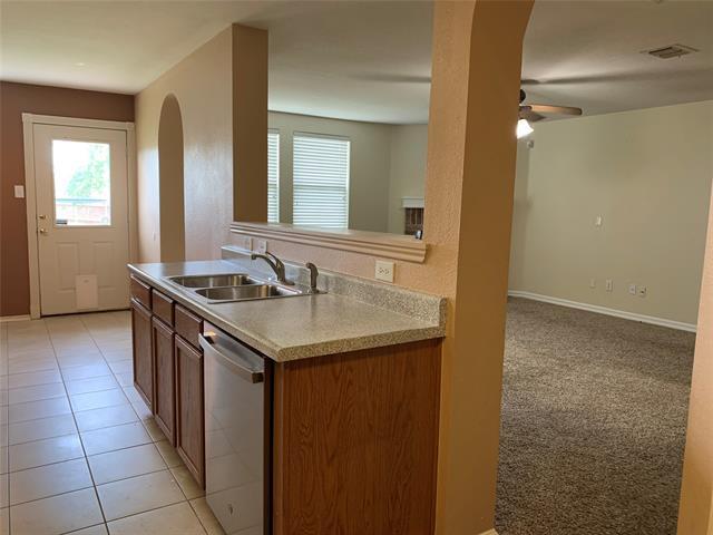 Building Photo - 12870 Pearson Dr