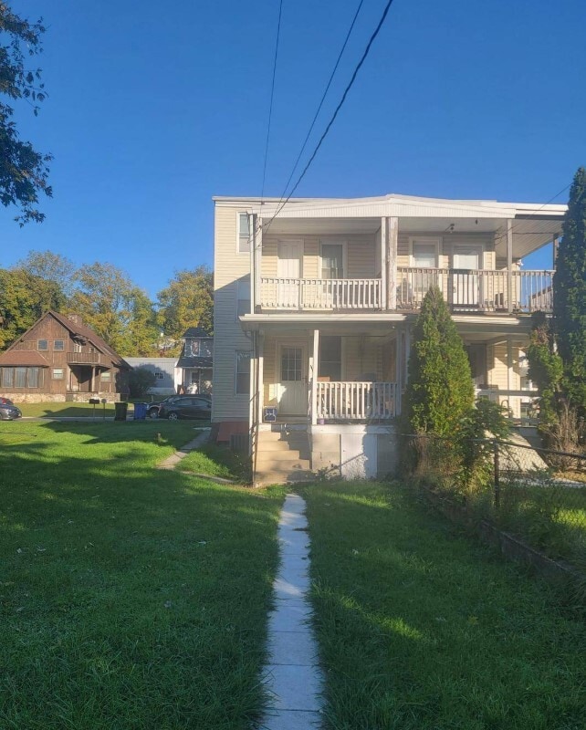 Primary Photo - 1310 W College Ave