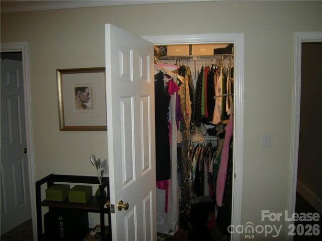 Building Photo - 1308 Mockingbird Ln