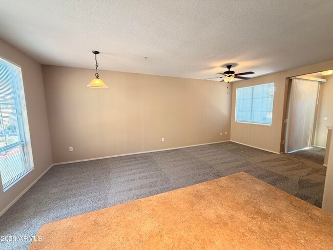 Building Photo - 18250 N Cave Creek Rd