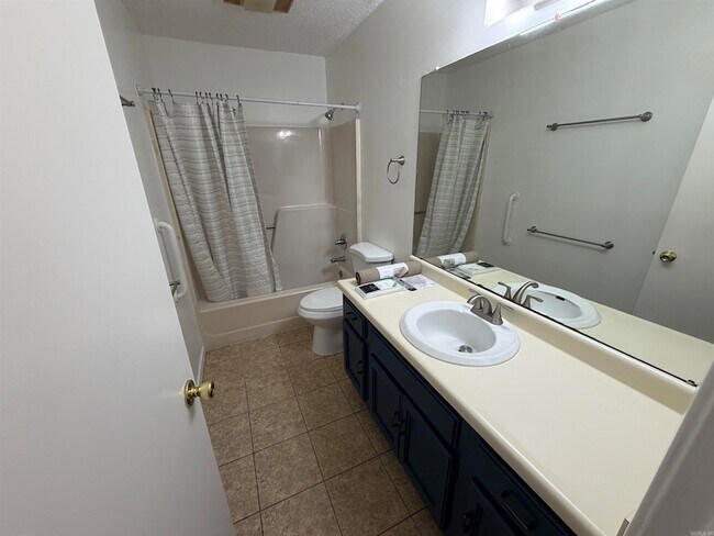 Building Photo - 12 Southland Ct