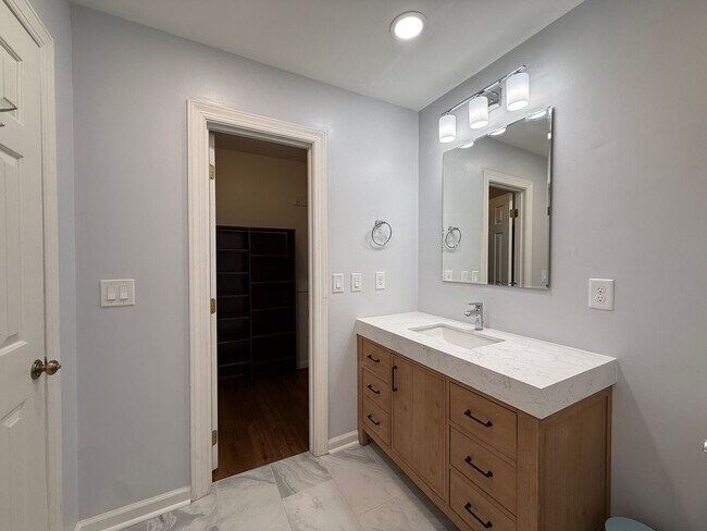 Building Photo - 970 Lytchfield Pl