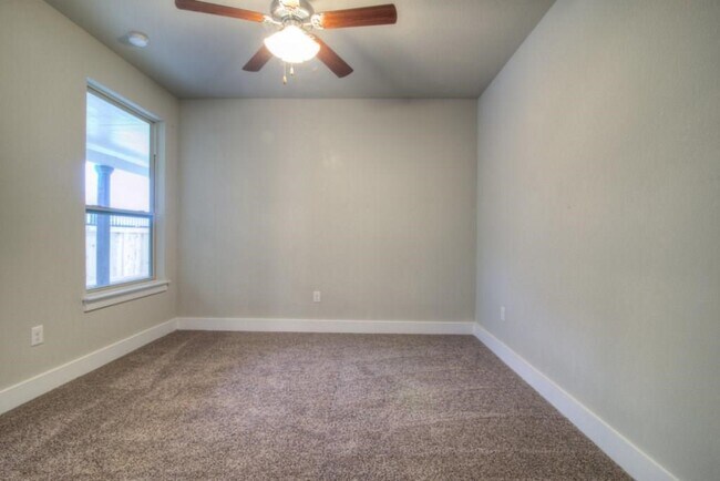 Building Photo - 7411 Pantherpaw St