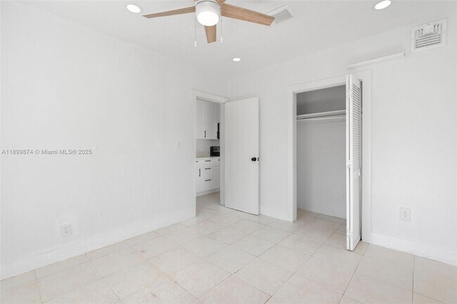 Building Photo - 308 NW 2nd Ave