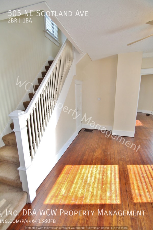 Building Photo - 505 NE Scotland Ave