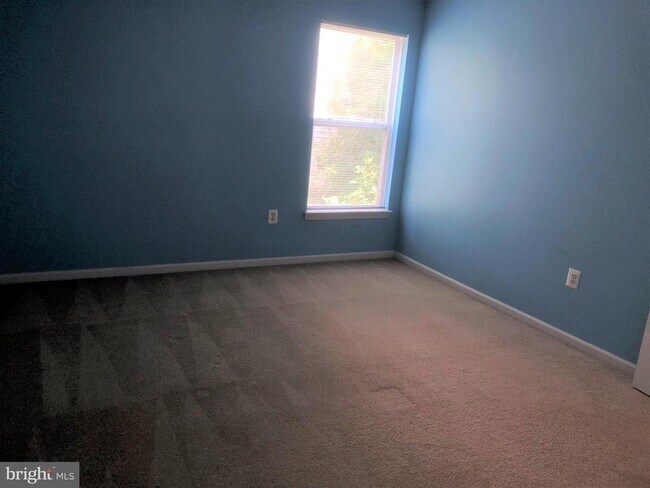 Building Photo - 46902 Wesleyan Ct