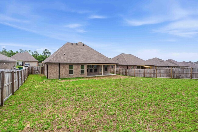Building Photo - 4630 Jayhawk Dr