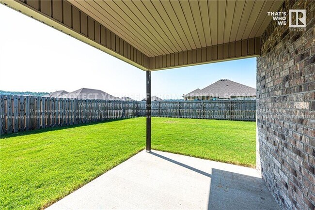 Building Photo - 4407 W Wales Dr
