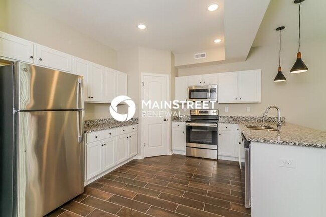 Building Photo - 3 Bedroom Pet-Friendly Home in Jeffersonvi...