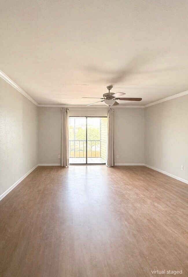 Building Photo - 10110 Forum W Dr