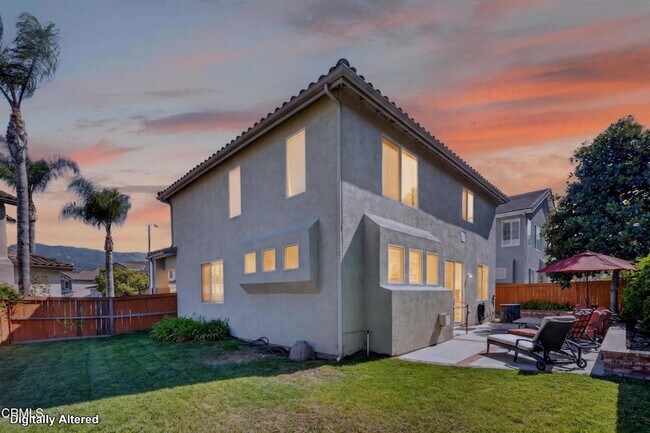 Building Photo - 3889 Angeline St