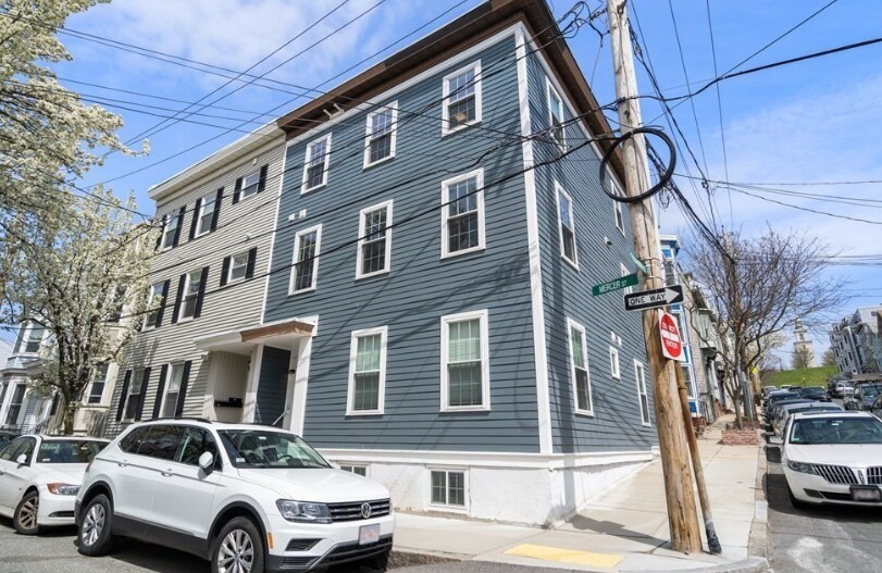 Building Photo - 22 Mercer St