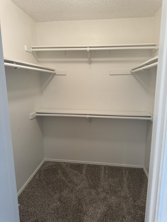 Building Photo - 5908 Westcreek St S